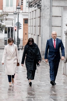 La ex pareja del ex ministro de Transportes José Luis Ábalos, a su llegada al Tribunal Supremo para declarar como testigo en el 'caso Koldo'.