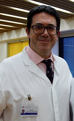 El doctor José Emilio Hernández Sánchez, jefe del Servicio de Urología del Hospital Universitario General de Villalba, en Madrid.