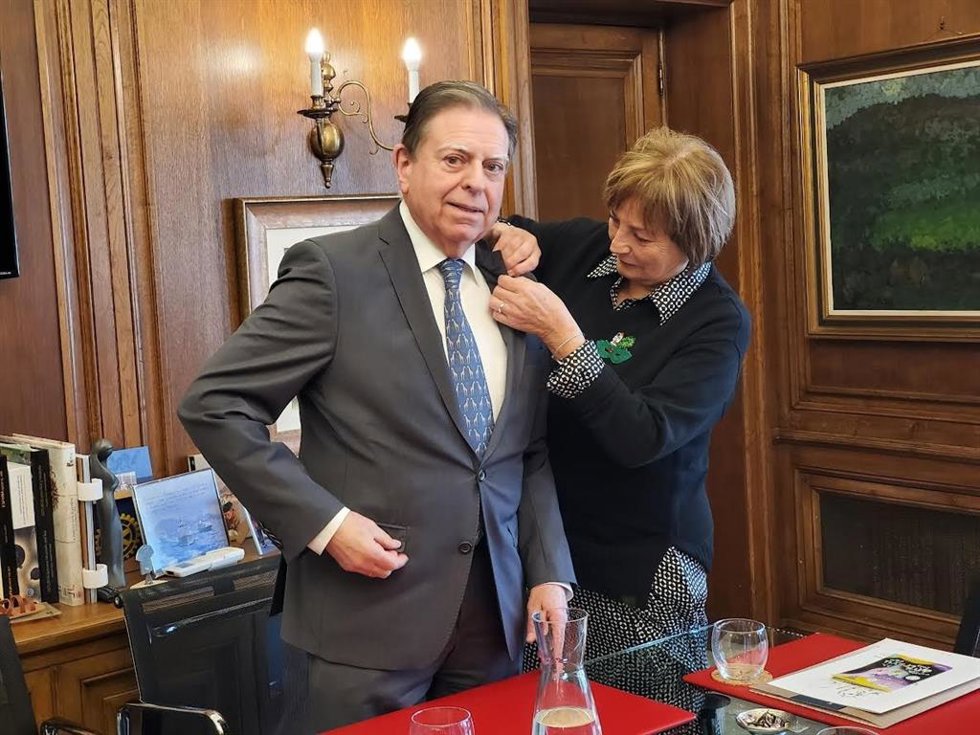 Alfredo Canteli, junto a Mariví Monteserín