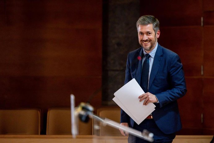 Archivo - El consejero de Presidencia de la Comunidad de Madrid, Miguel Ángel García Martín, ofrece una rueda de prensa tras la ronda de reuniones de la presidenta de la Comunidad de Madrid, Isabel Díaz Ayuso con los grupos parlamentarios