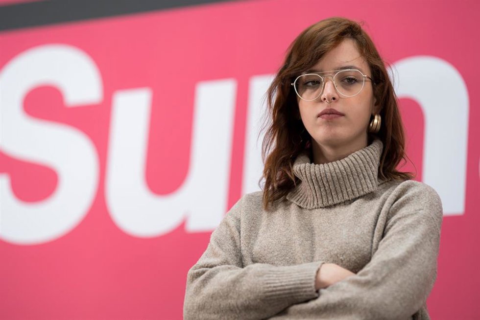 Archivo - La secretaria de Comunicación de Sumar, Elizabeth Duval, durante una rueda de prensa, en el Espacio Larra, a 26 de octubre de 2024, en Madrid (España). 