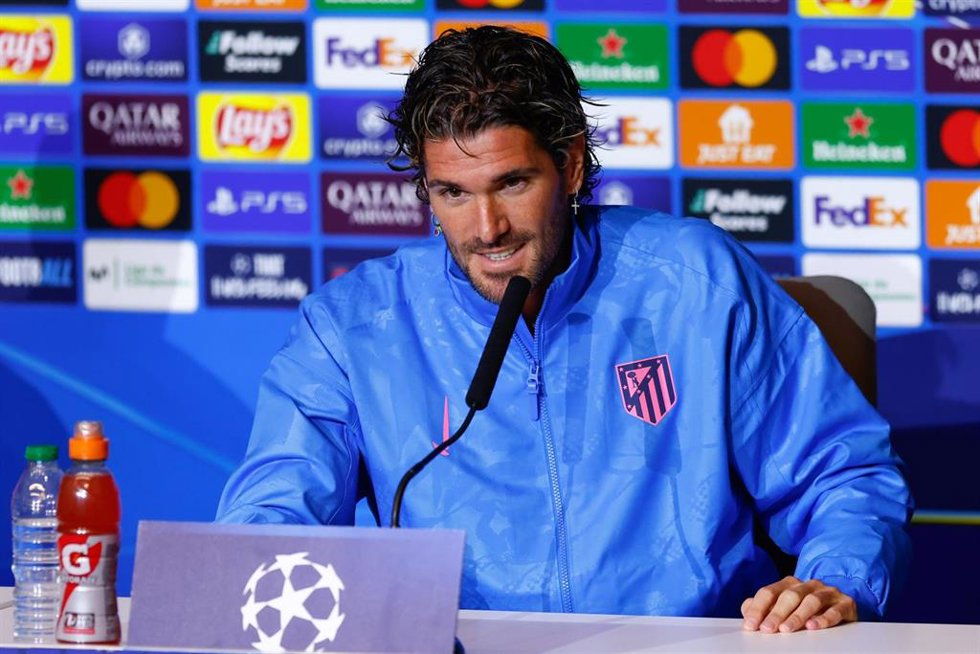 El jugador del Atlético de Madrid Rodrigo De Paul durante la rueda de prensa previa al Real Madrid - Atlético de Madrid de octavos de final de la Liga de Campeones.