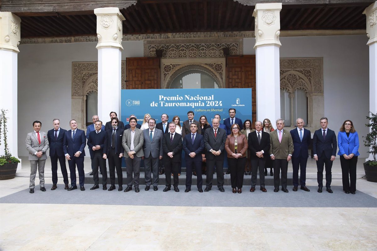 Albert Serra and UCTL collect in the Senate the National Touromaquia Award, including criticism of the “censorship” of Urtasun