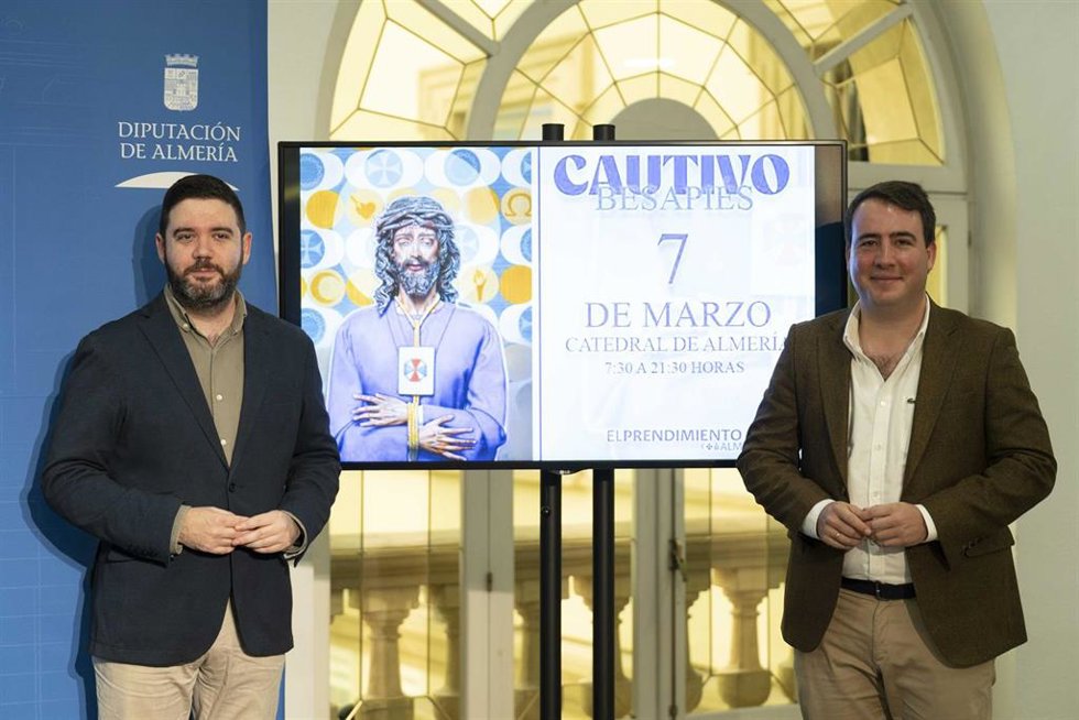 Presentación de las actividades del 75 aniversario de Jesús Cautivo de Medinaceli en Almería.