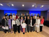 El Gobierno loa el papel de las mujeres en la dana: "Gracias por ayudarnos en la noche más larga"