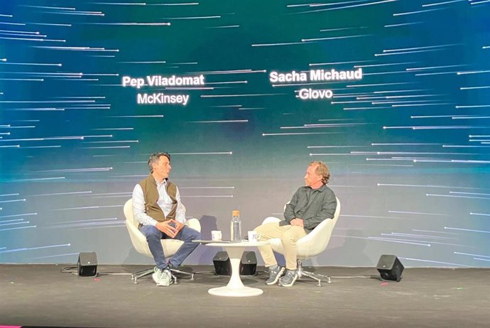 El cofundador de Glovo Sacha Michaud y el socio de McKinsey Pep Viladomat.