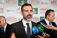 La Junta será "inflexible" en el cumplimiento de la norma que prohíbe aceiteras rellenables en restauración