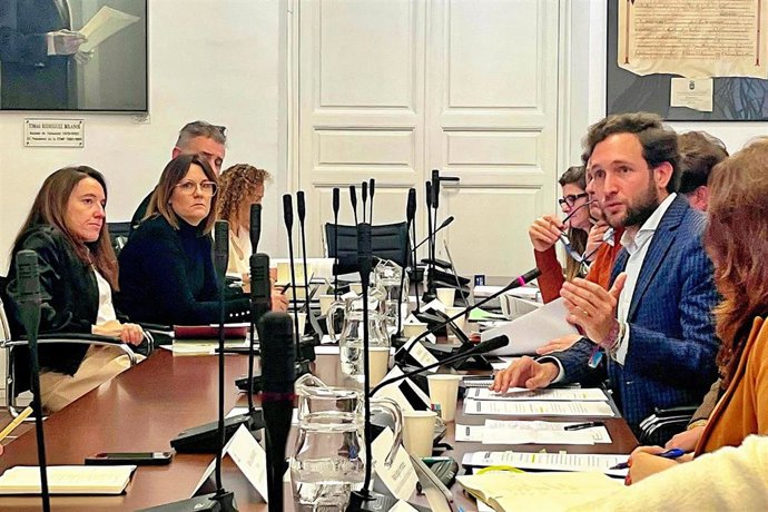 El presidente de la Diputación Provincial de Huesca (DPH), Isaac Claver, preside la Comisión de Desarrollo Rural y Despoblación de la Federación Española de Municipios y Provincias (FEMP).