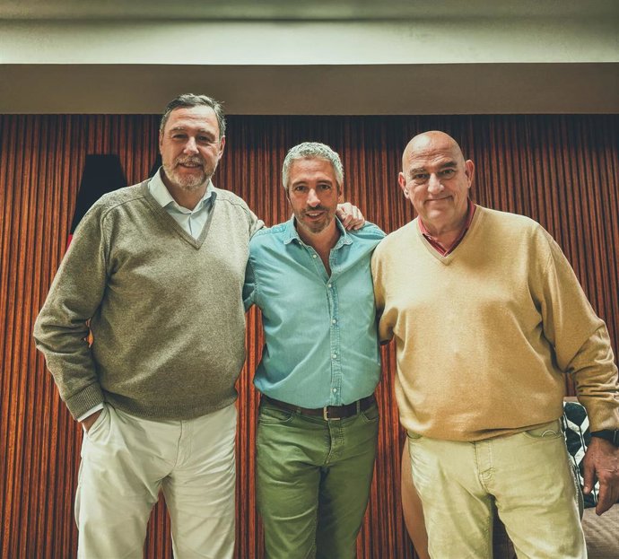 Antonio Pascual Ridruejo, consejero delegado y fundador de Agencia Creativa Watson Jesús Ovejero, director general de Manifiesto Miguel Justribó Ferrer, director de Comunicación y Reputación Corporativa de &Beyond