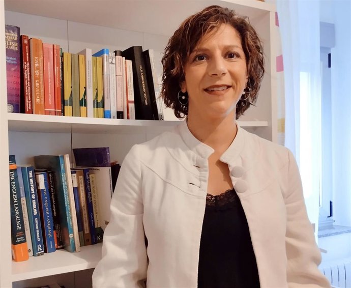 La profesorta ovetense Paula Rodríguez Puente, elegida vicepresidenta de investigación de la Sociedad Internacional de Lingüística Inglesa.