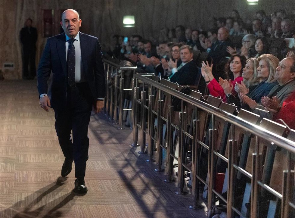 El presidente de ATA, Lorenzo Amor, inauguran el VI Foro Emprendedores y Autónomos organizado por la Federación Nacional de Trabajadores Autónomos (ATA), a 4 de marzo de 2025, en Madrid (España). El VI Foro organizado por ATA es el punto de encuentro pa