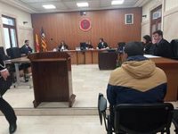 Juicio por una violación en Cala Mayor: "O hacía lo que decía o me mataba"