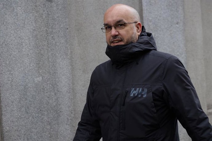 El jefe de Gabinete del Ministerio de Hacienda, Carlos Moreno, a su llegada a declarar al Tribunal Supremo.