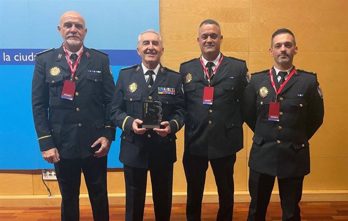 La Policía Local de Murcia ha sido reconocida por su modelo de Policía de Proximidad con el Premio a las Buenas Prácticas en Seguridad Pública en la V edición de los USEC Professional Awards