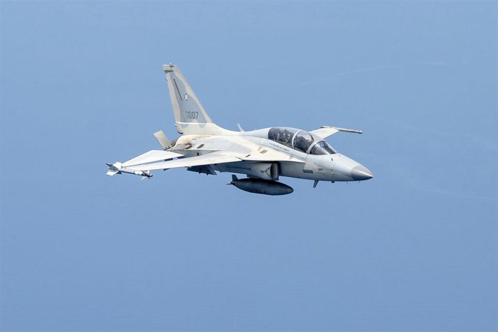 Archivo - Imagen de archivo de un caza FA-50 de la Fuerza Aérea de Filipinas. 