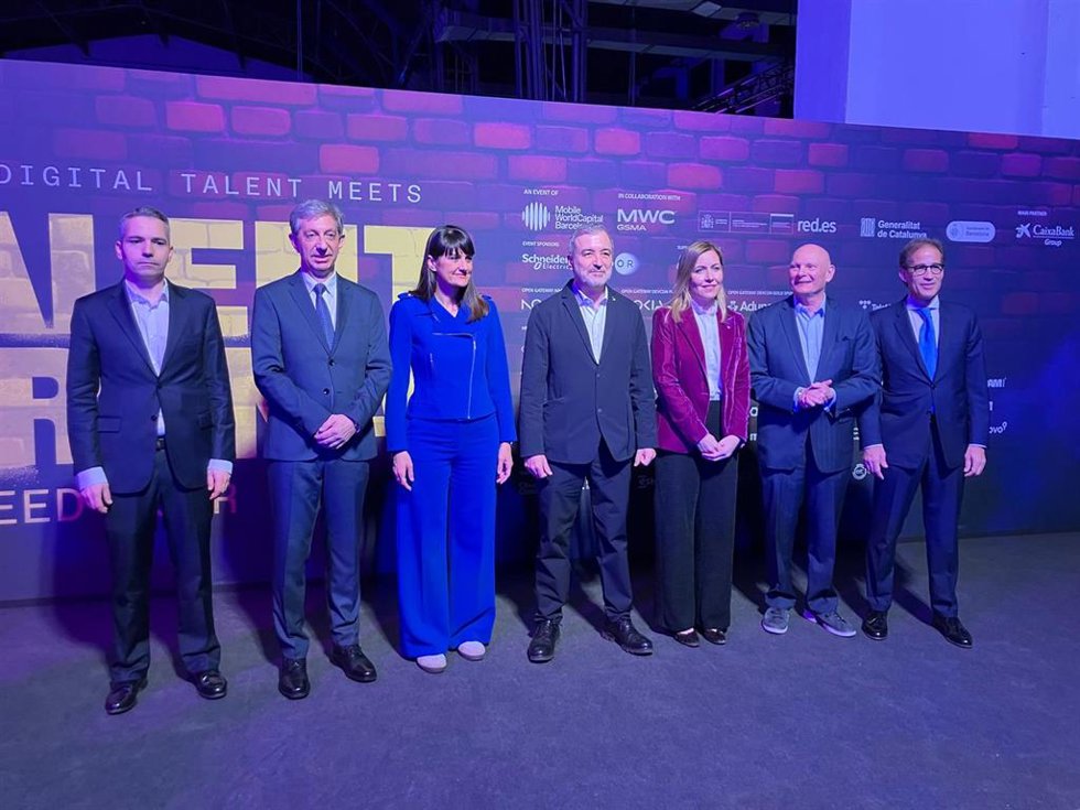 Las autoridades en la inauguración de la primera edición de Talent Arena.