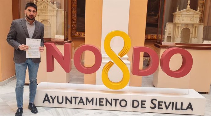 El portavoz del grupo municipal Con Podemos - Izquierda Unida en el Ayuntamiento de Sevilla, Ismael Sánchez.