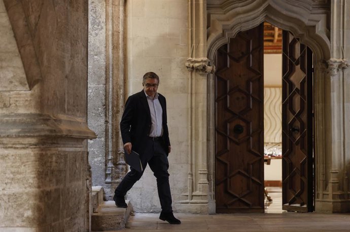 El conseller d'Educació, Cultura, Universitats i Ocupació de la Generalitat Valenciana, José Antonio Rovira. 