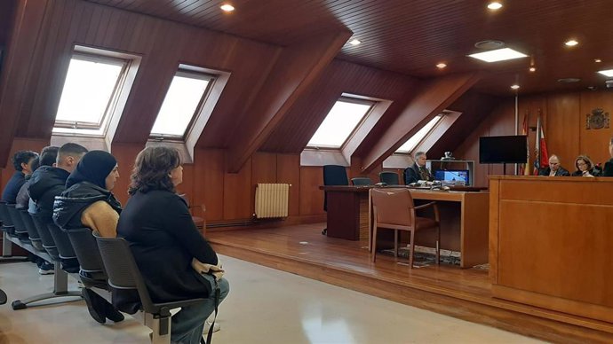 Juicio a acusados por traficar con drogas en las cárceles de Santoña y León