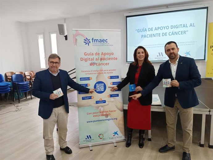 La diputada de Innovación Social y Atención al Despoblamiento, Antonia Ledesma, ha participado en la presentación del proyecto en Totalán, junto al alcalde, Víctor Martín, y a José Aldecoa, de la fundación de asisencia a enfermos de cáncer