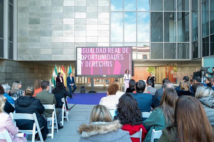 Campaña 8M con Diputaciones andaluzas.