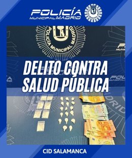 Detenido un conductor que aparcó mal su coche con 27 bolsitas de cocaína