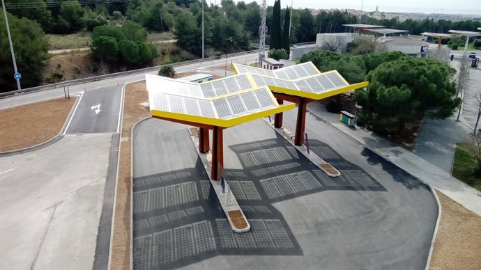 Estaciones de Fastned en El Garraf (Barcelona).