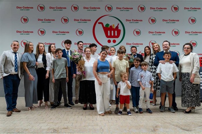 Díaz Cadena lidera el ranking nacional de supermercados con mejor valoración en Google.