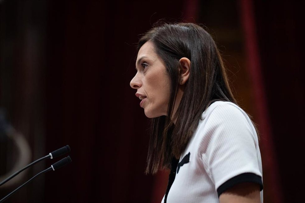 Archivo - La portavoz del PSC en el Parlament, Elena Díaz