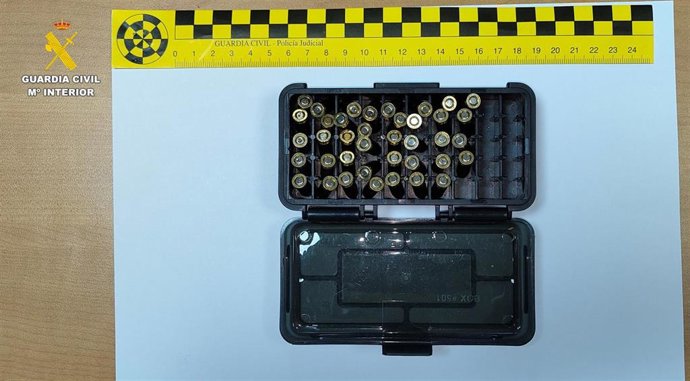 Munición incautada junto con una pistola en Albolote