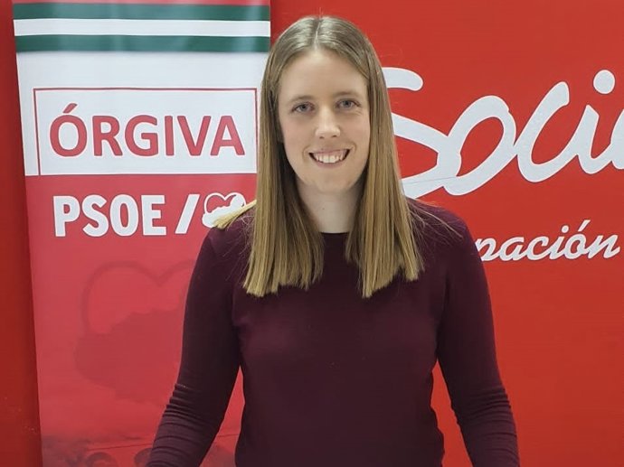 La portavoz del PSOE en el Ayuntamiento de Órgiva, María Morillas