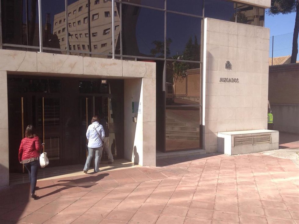 Archivo - Sede judicial de la Caleta, en Granada