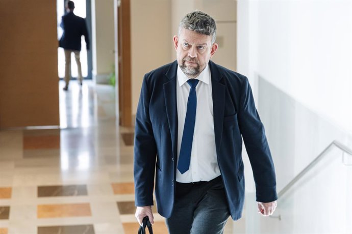 Archivo - Arquivo - O deputado da ERC Francesc Marc Alvaro em sua chegada à Comissão de Economia, Comércio e Transformação Digital, no Congresso dos Deputados, em 29 de janeiro de 2024, em Madri (Espanha). Durante a comissão, Escrivá relatou sobre as linh