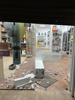 Dos detenidos por robar en un estanco de Casares