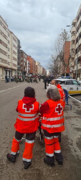 Personal de Cruz Roja en el Entierro de la Sardina en San Roque en Badajoz