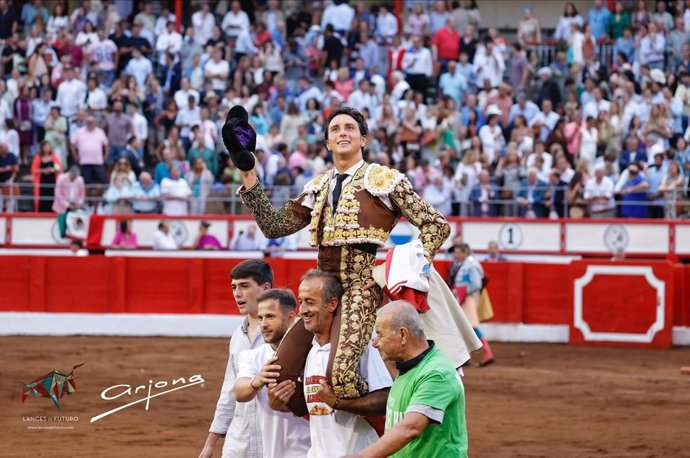 Roca Rey hará doblete en la Feria de Santander  y toreará reses de Victorino Martín