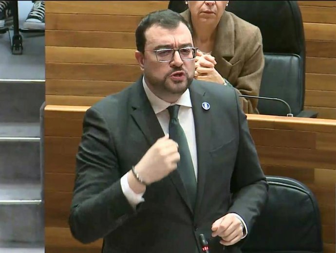 El presidente asturiano Adrián Barbón