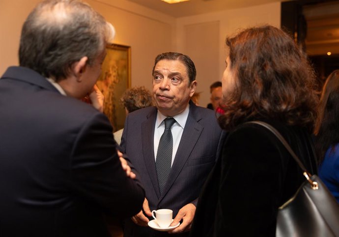 O Ministro da Agricultura, Luis Planas, chega a uma reunio de café da manh da Europa Press no Rosewood Villa Magna Hotel, em 5 de maro de 2025, em Madri (Espanha).