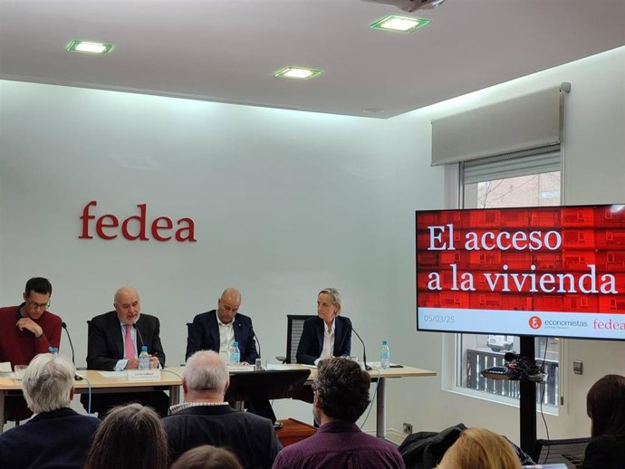 Jordi Jofre-Monseny, Julián Salcedo, Xavier Vilajoana Y Marta Vall-Llossera.