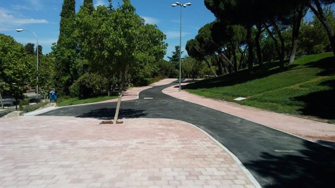 Archivo - Imagen de un parque de Madrid