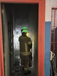 Desalojan a alumnos de infantil por un incendio en el cuadro eléctrico de un colegio de Almuñécar (Granada)