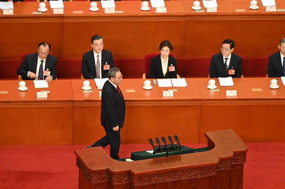 05 March 2025, China, Beijing: Li Qiang, China's Prime Minister, walks to the lectern at the start of the National People's Congress in Beijing. Photo: Johannes Neudecker/dpa