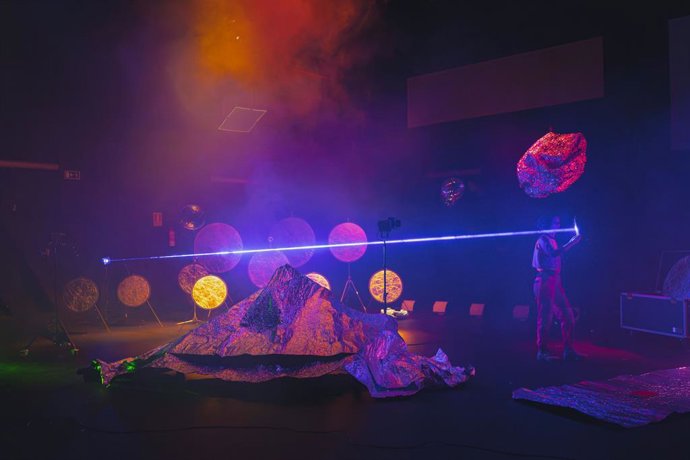 El Teatro Rialto programa ‘Cuerpos celestes’, un proyecto de ciencia y ficción documental