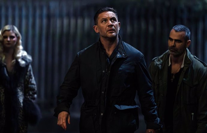 Pierce Brosnan y Tom Hardy, dos mafiosos en guerra en el brutal tráiler de Mobland, nueva serie de Guy Ritchie