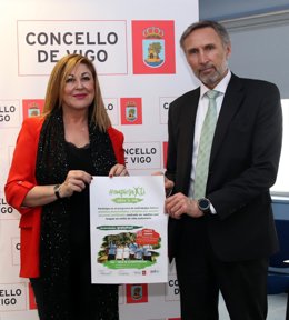 La concejala de Política Social, Turismo y Juventud, Yolanda Aguiar, y el gerente de la Fundación España Activa, Alberto García Chápuli, presentando el programa 'EmpiezaXti, Activa tu vida'.