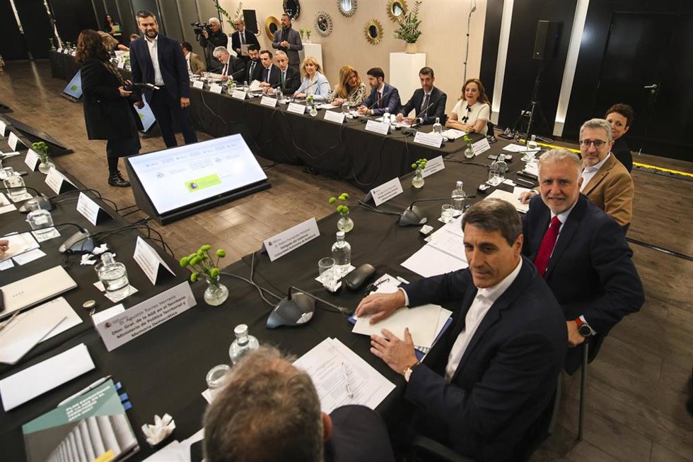 El ministro de Política Territorial y Memoria Democrática del Gobierno de España, Ángel Víctor Torres, durante la reunión de la Comisión Interministerial de la Administración Periférica del Estado en el Hotel Eurostars Palace de Córdoba.