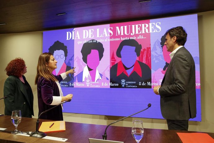 La consejera de Inclusión Social, Juventud, Familias e Igualdad, Begoña Gómez del Río, presenta en rueda de prensa la Jornada del 8M y el documental “Patriarcado organismo nocivo”.