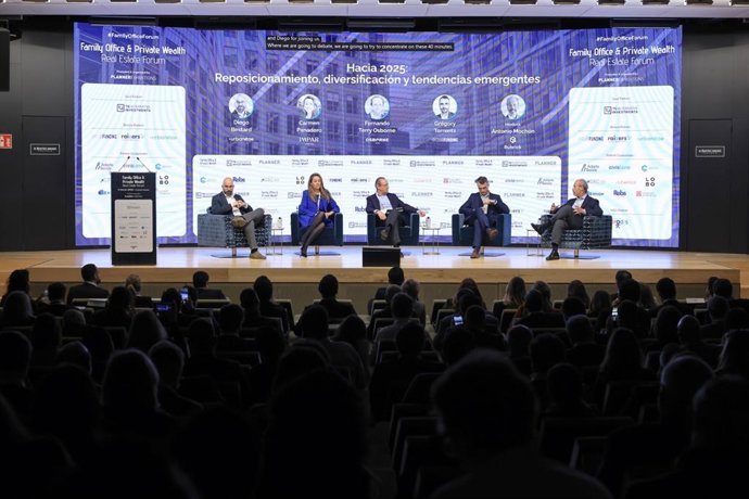 Economía.- Los 'family offices' refuerzan su apuesta por el inmobiliario a través de reconversiones y alternativos.