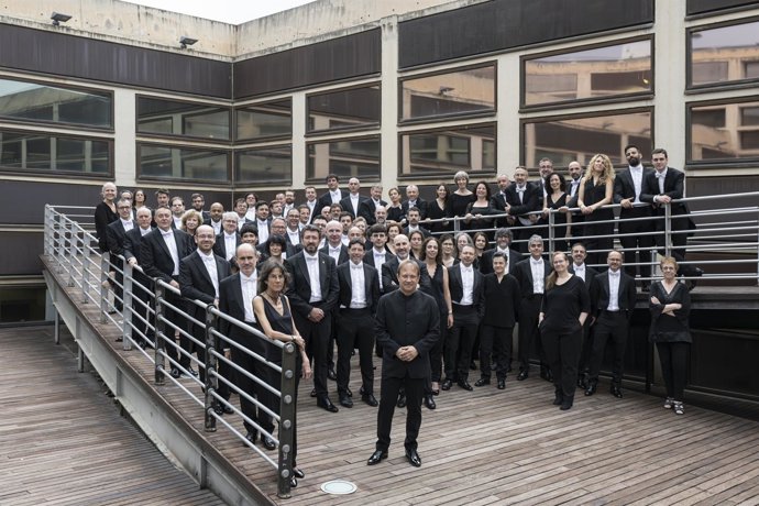 Archivo - La Orquestra Simfònica de Barcelona i Nacional de Catalunya en una foto de archivo de L'Auditori.