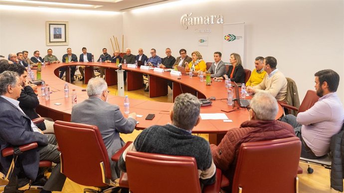 Reunión de la Organización Interprofesional del Espárrago Verde de España, con la asistencia de la exeuroparlamentaria socialista Clara Aguilera